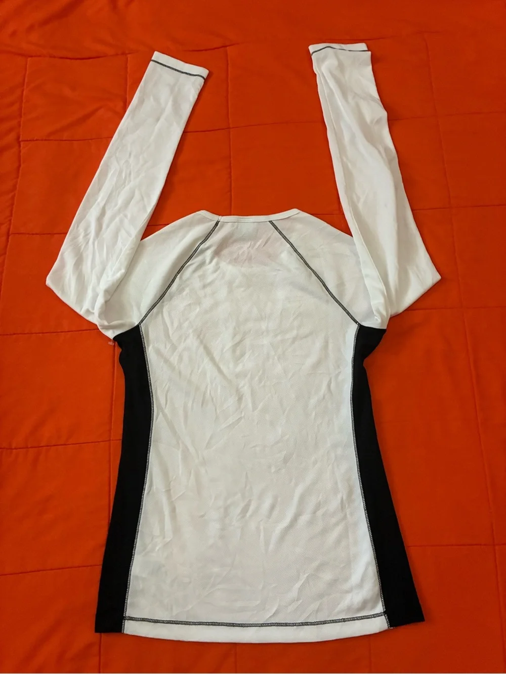 Alo Shirt Womens Medium Alo CoolFit White & Black Long Sleeve Performance